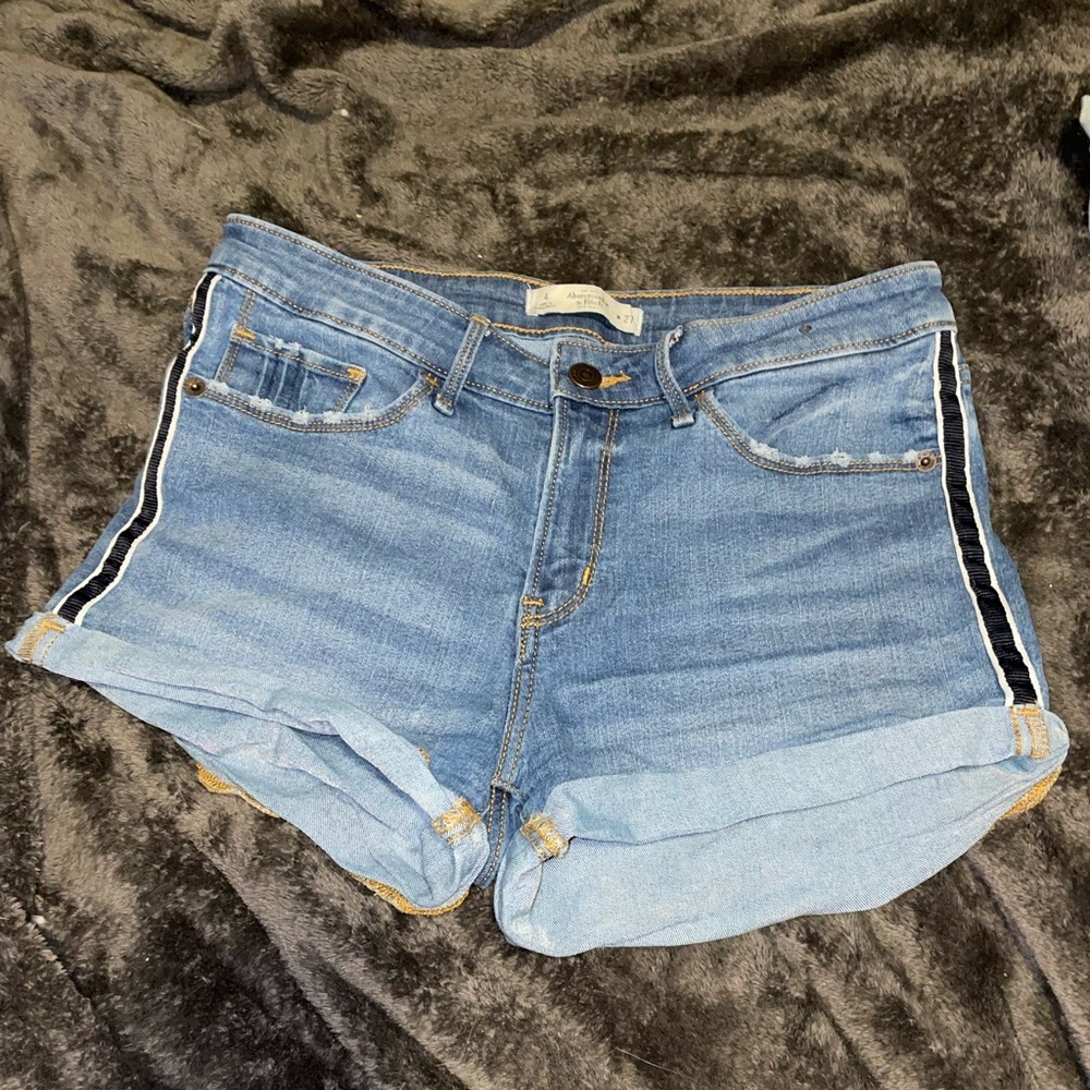 Abercrombie & Fitch Blue Jean Shorts!